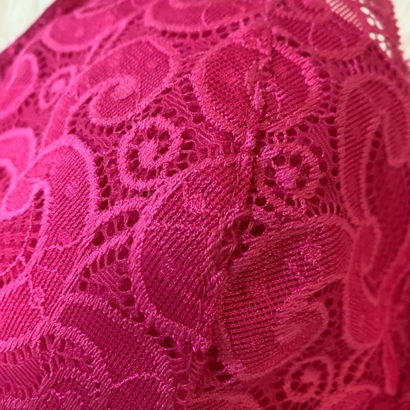 Playtex Hot Pink Bra 38DD Underwire w Lace Covered Cups Lace Accents on Straps - Picture 3 of 7